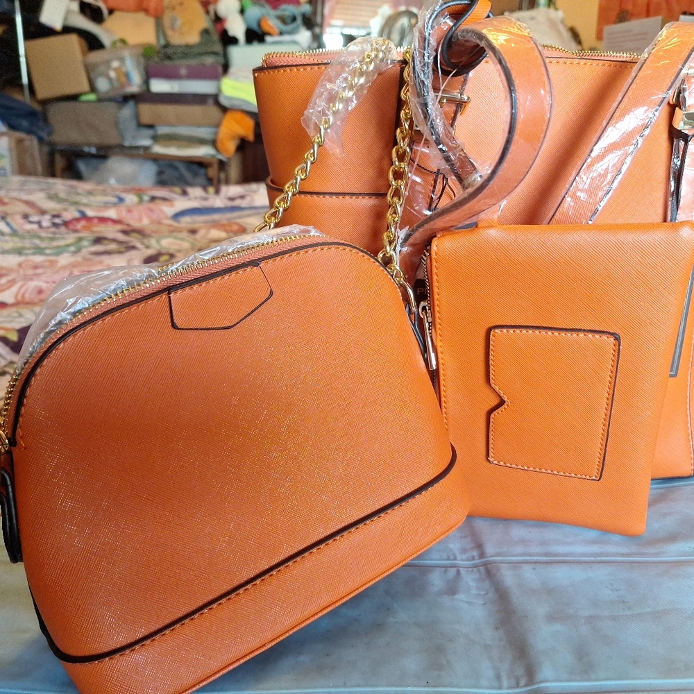 NWT 3 pc set handbags - Picture 5 of 6